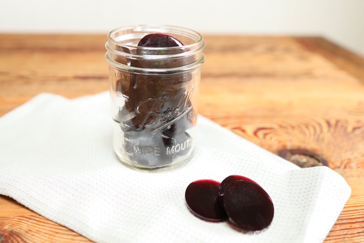 jar of elderberry gummies