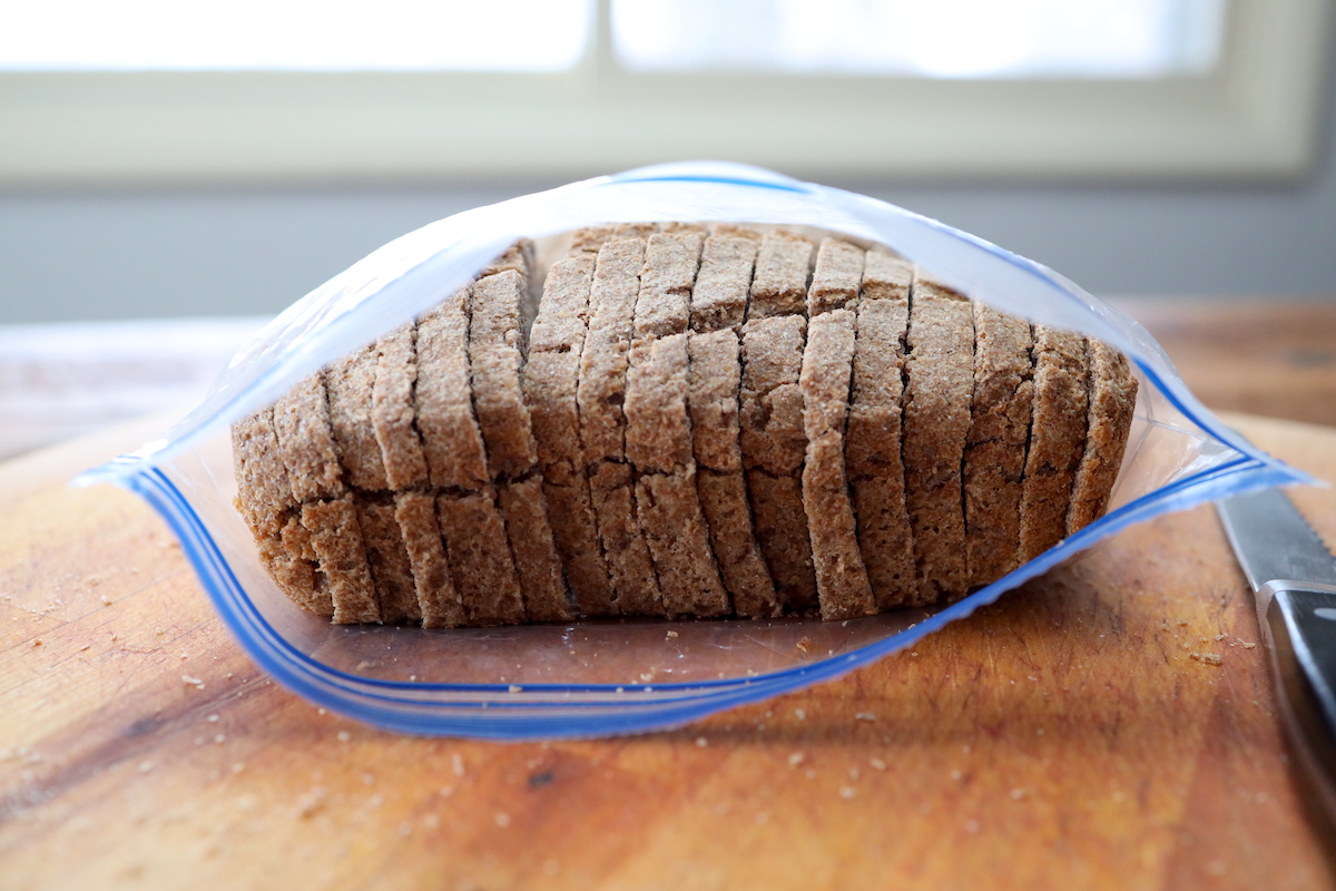 sliced sourdough bread in freezer safe bag