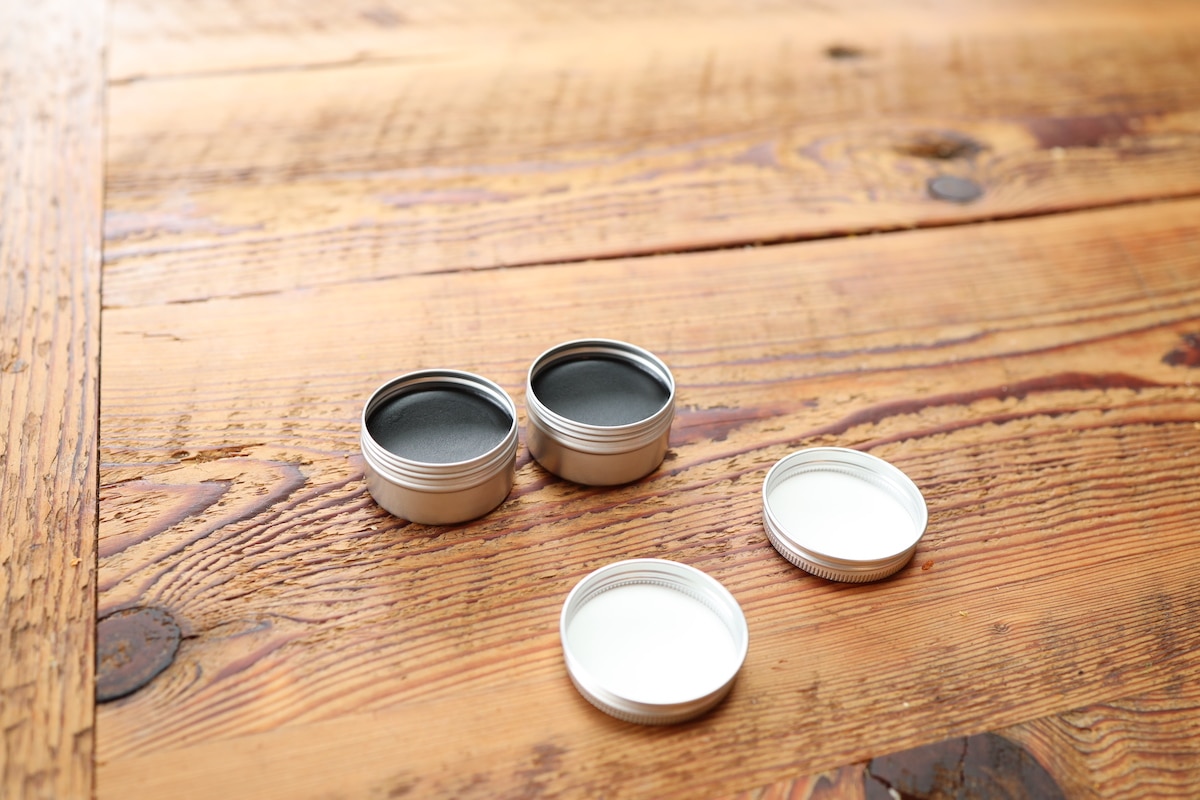 diy drawing salve in containers