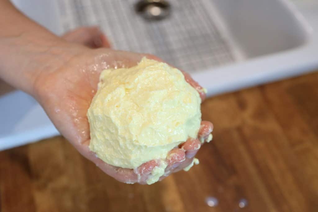 removing buttermilk from butter made from raw milk
