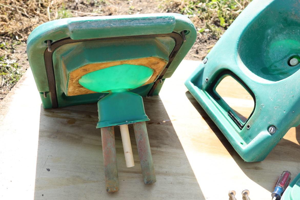 Jug Waterer Review Best Automatic Waterer For Farms And Homesteads