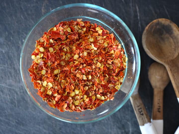 crushed red pepper flakes hot