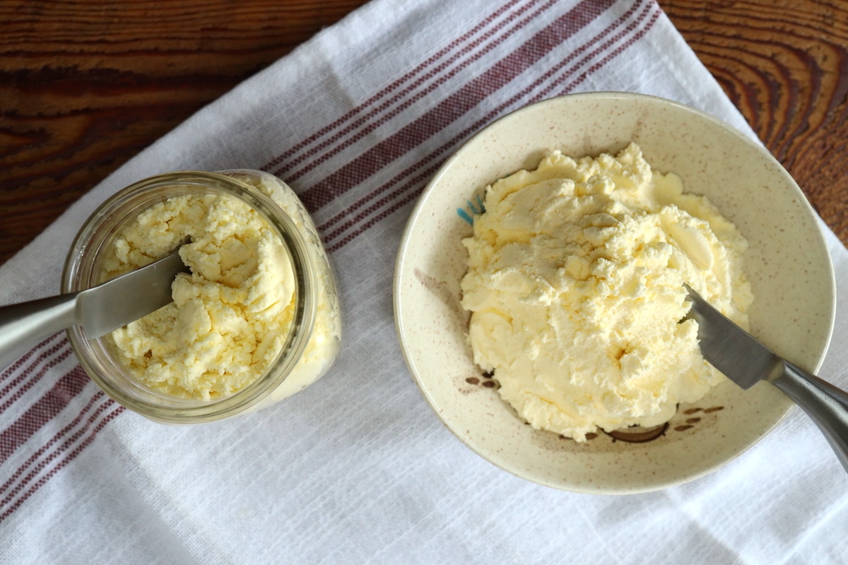 2 easy homemade cream cheese recipes