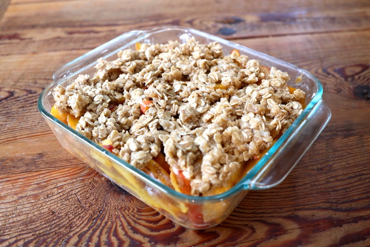 prebaked peach crumble with oats