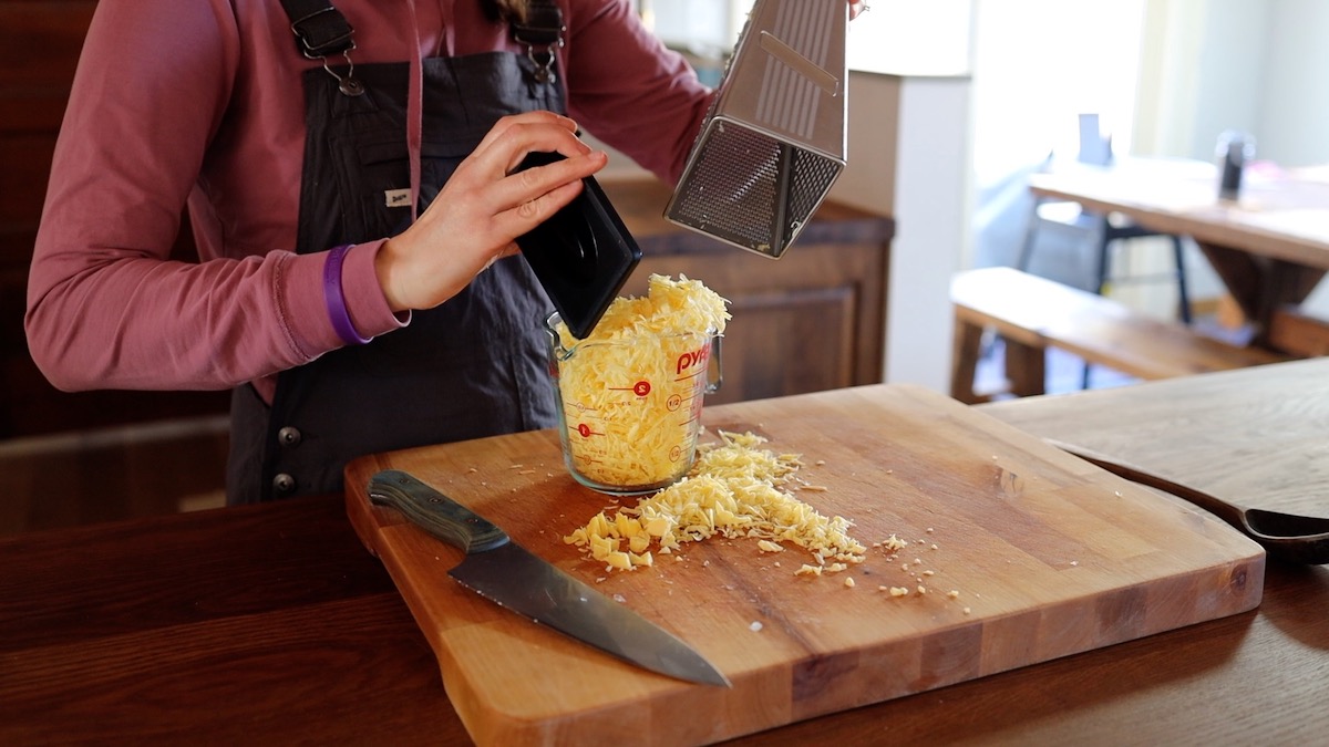 fresh shredded cheddar cheese to add to soup