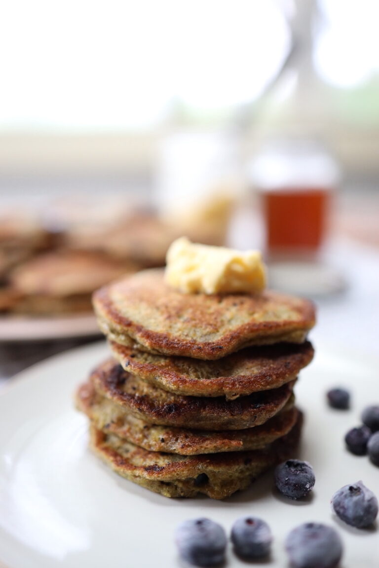 easy cornmeal blueberry pancakes