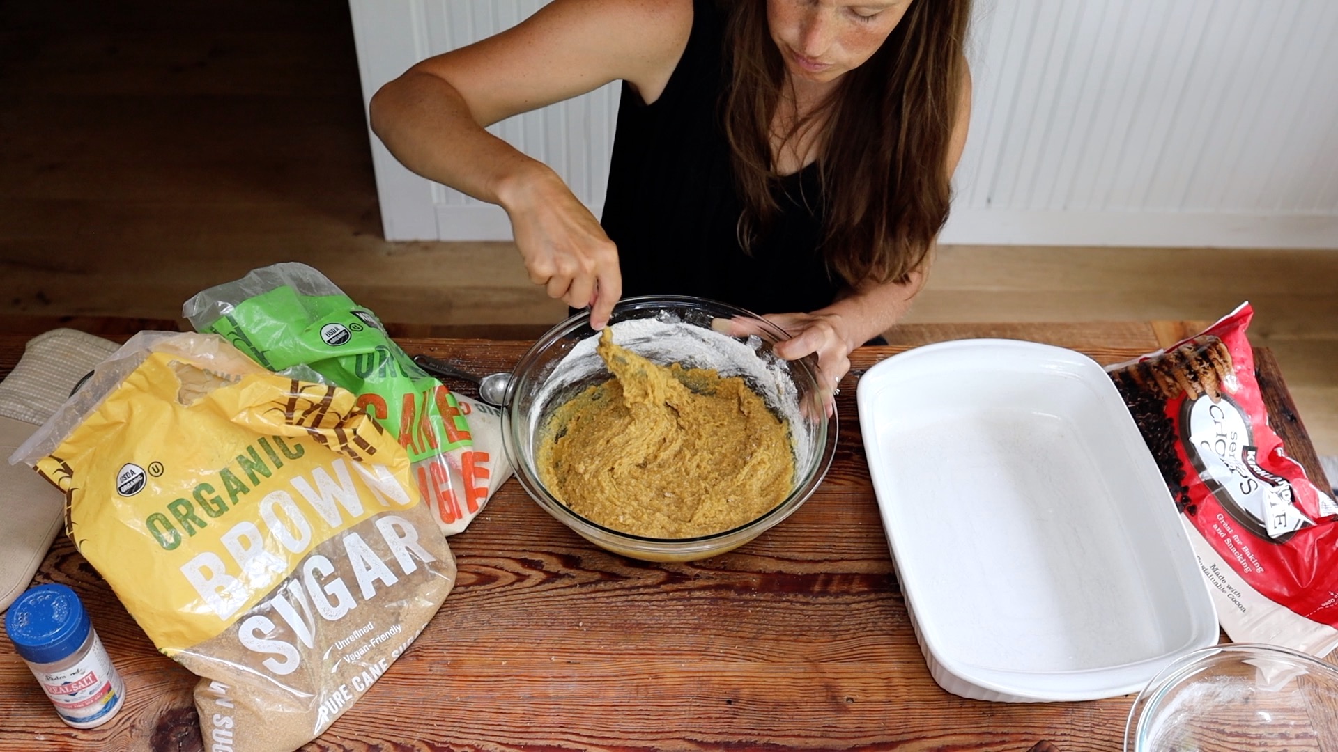 mixing cookie cake ingredients