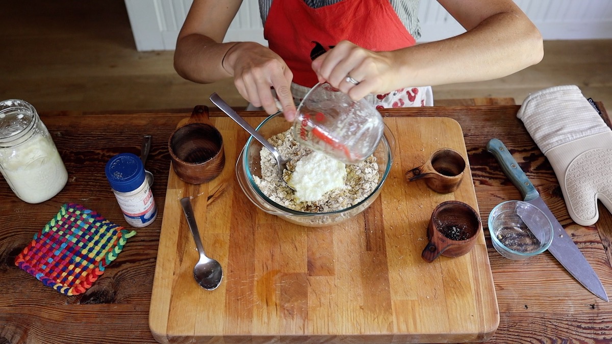 adding yogurt for apple crumble topping