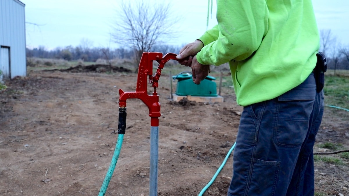 lifting yard hydrant handle to turn on