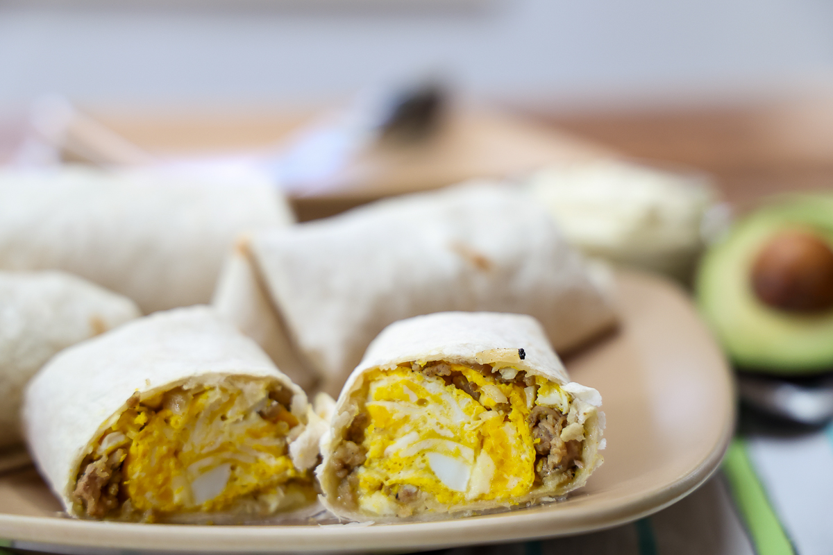 healthy freezer friendly breakfast burrito