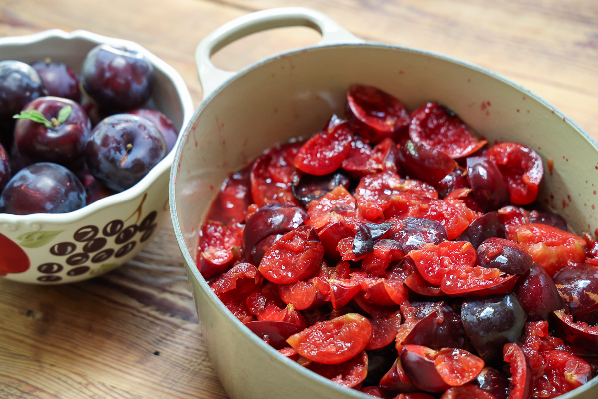 how to preserve plums