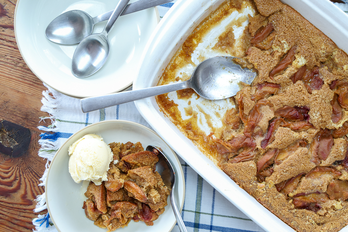 classic easy peach cobbler