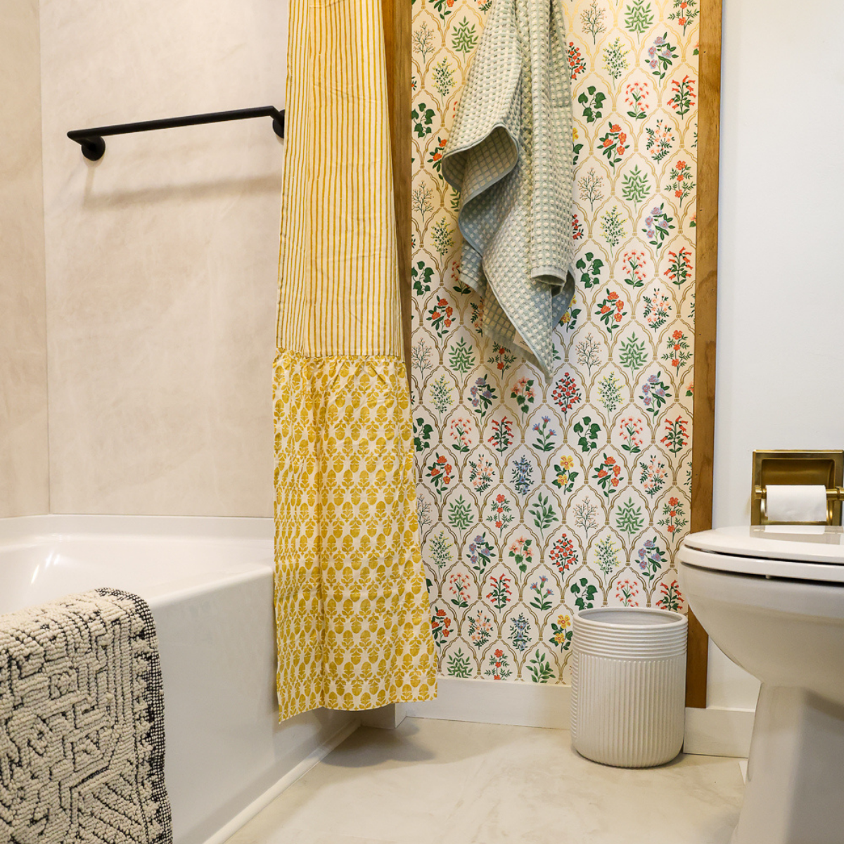 small farmhouse bathroom reveal