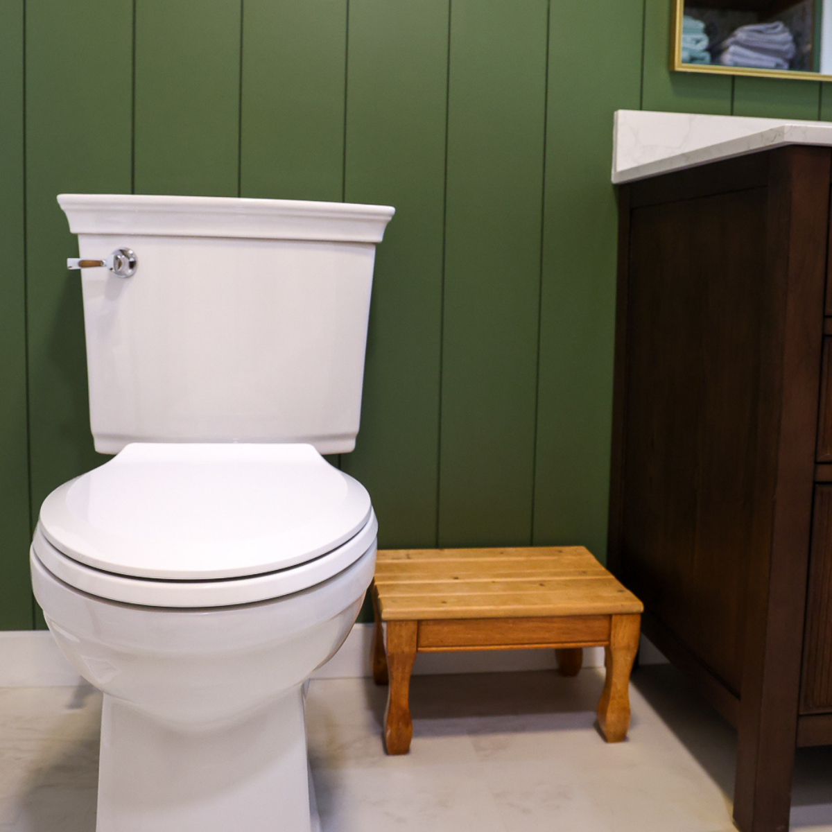 small farmhouse bathroom shiplap