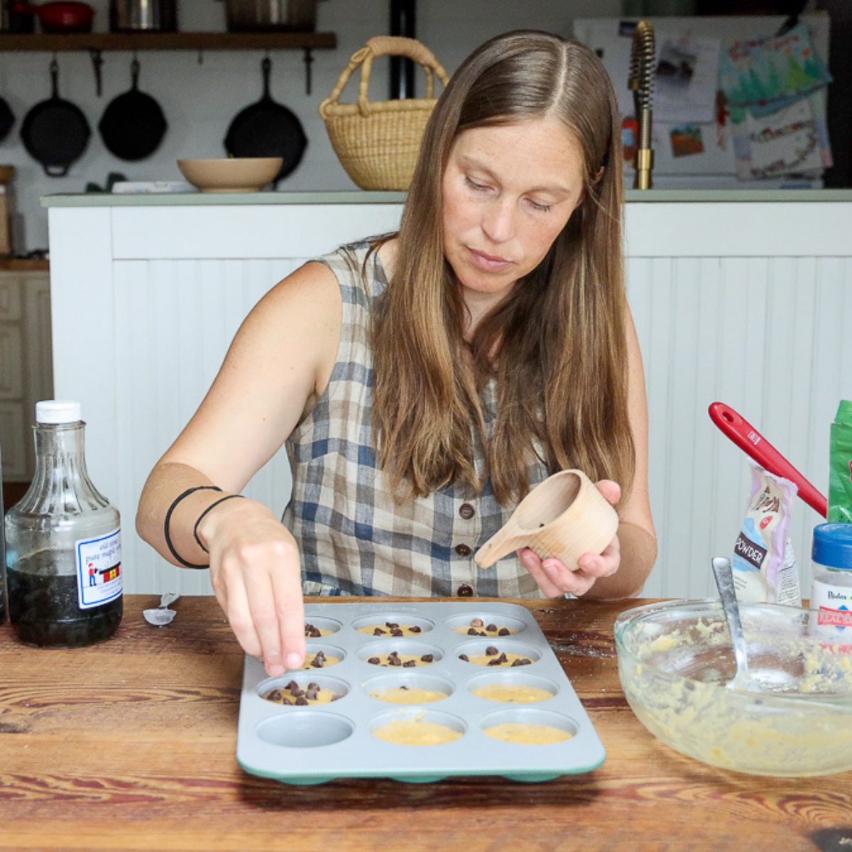 topping banana protein muffins with chocolate chips