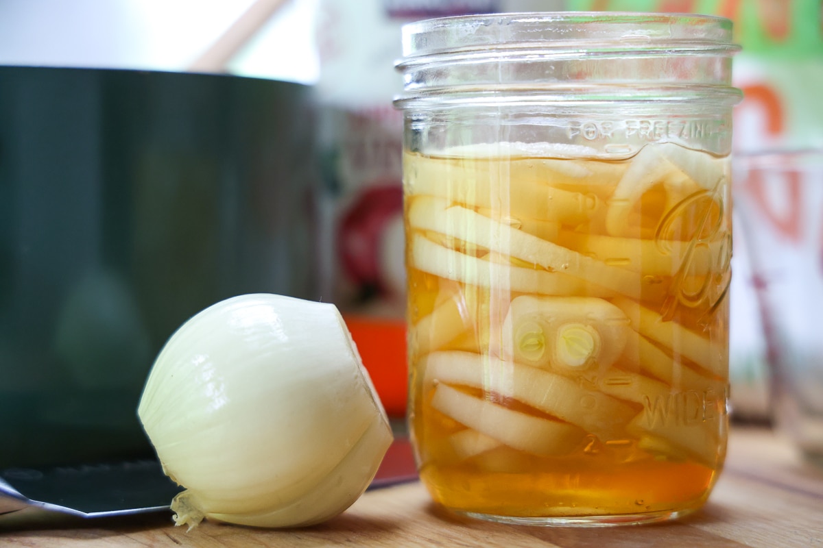 quick pickled white onions