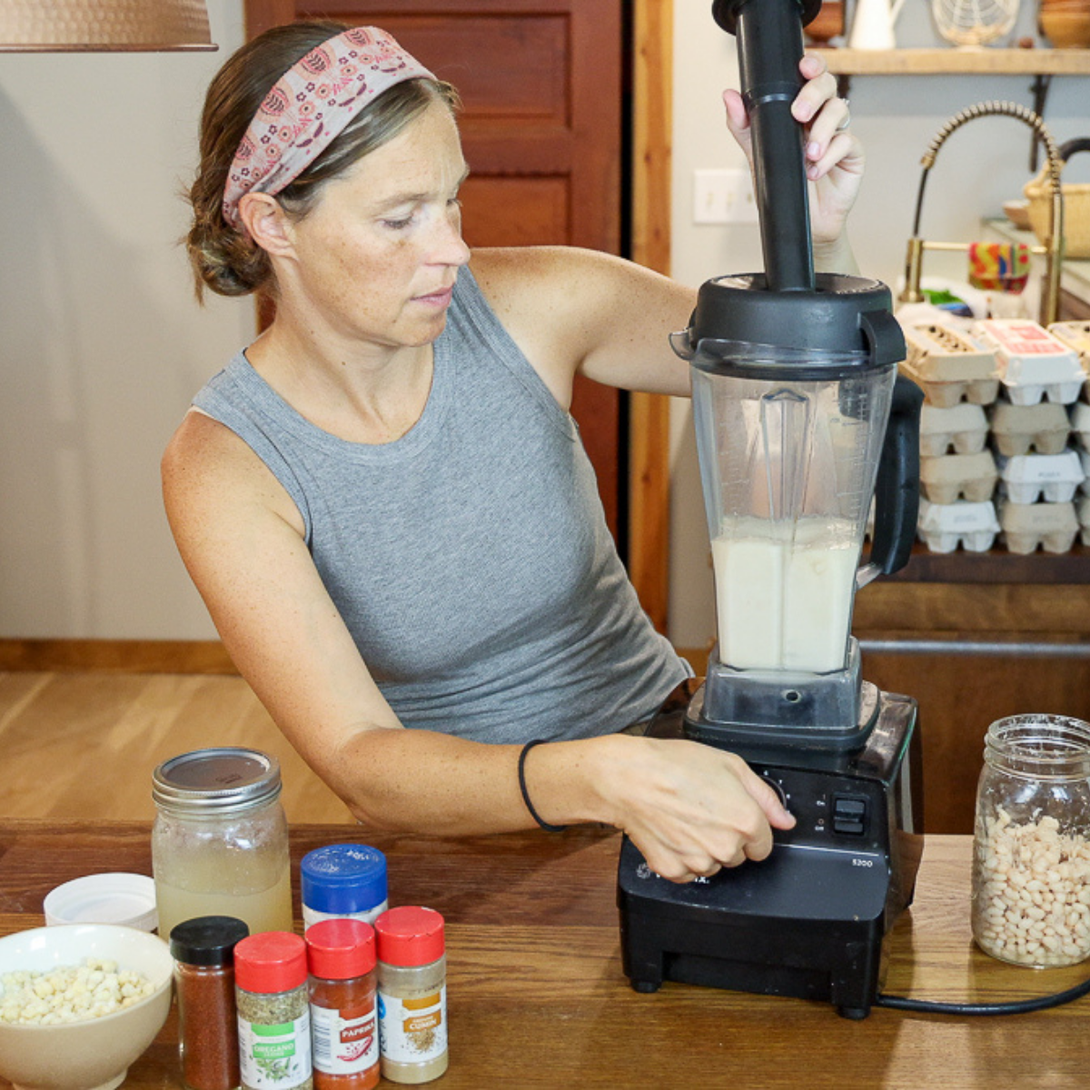 blending beans for simple white chicken chili