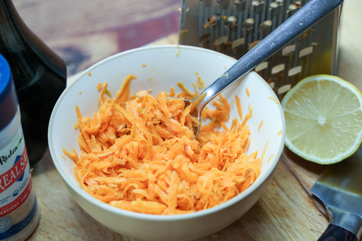 simple raw carrot salad