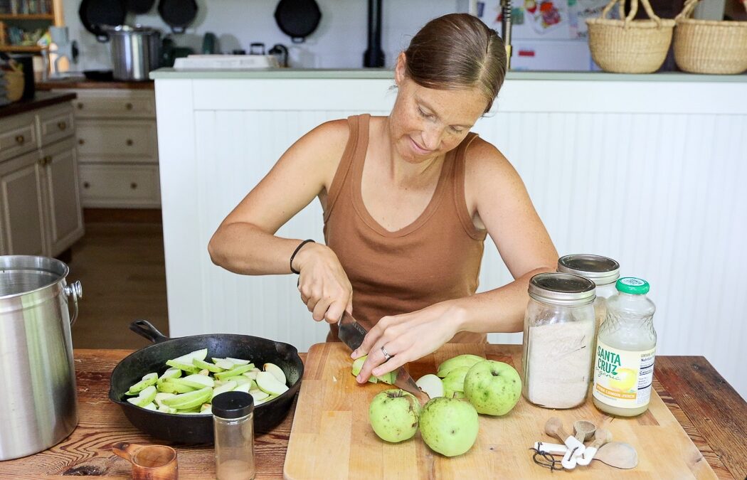 slicing apples for easy apple cobbler